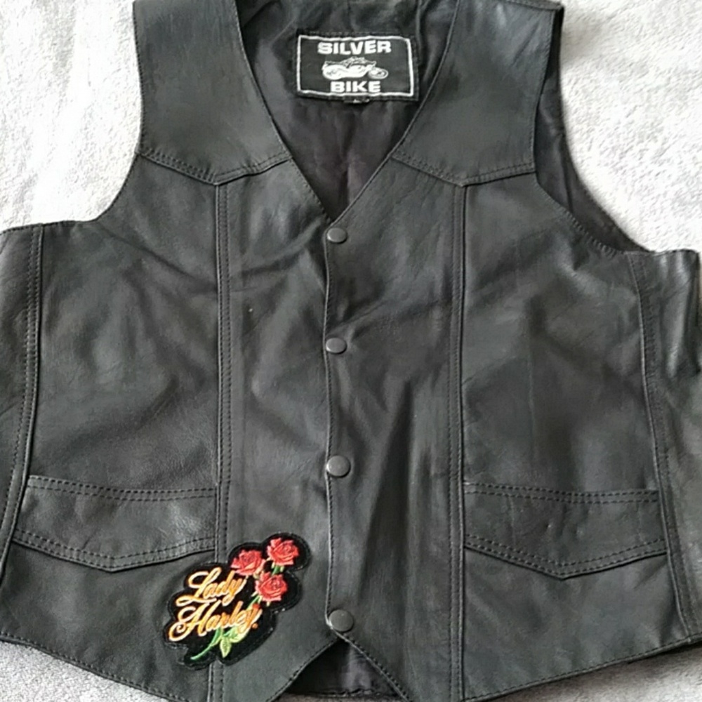 WOMANS GENUINE LEATHER VEST W PATCH